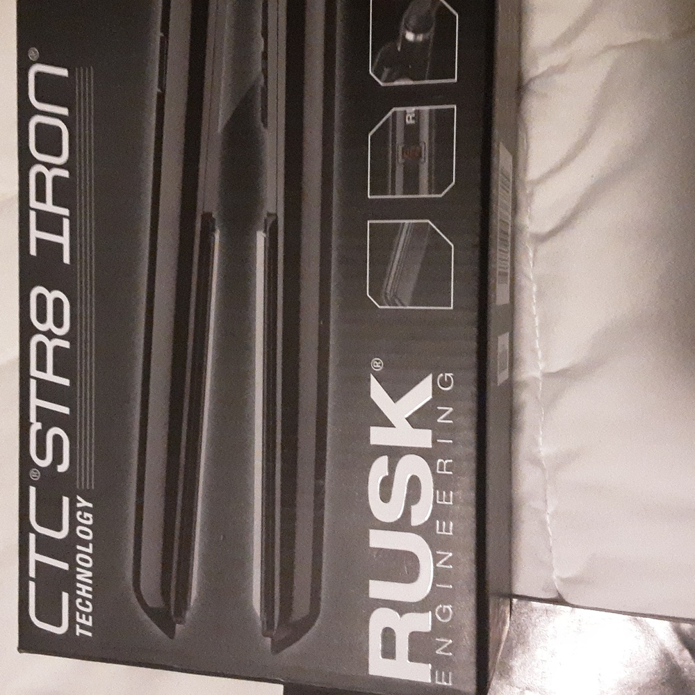 RUSK CTC Ceramic & Titanium Professional Flat Iron